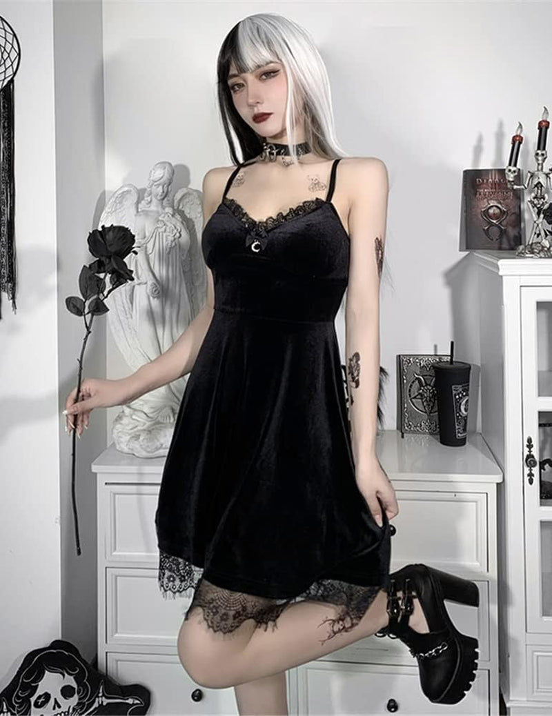 Dark & Lacy: The 'I May or May Not Be a Vampire' Dress!