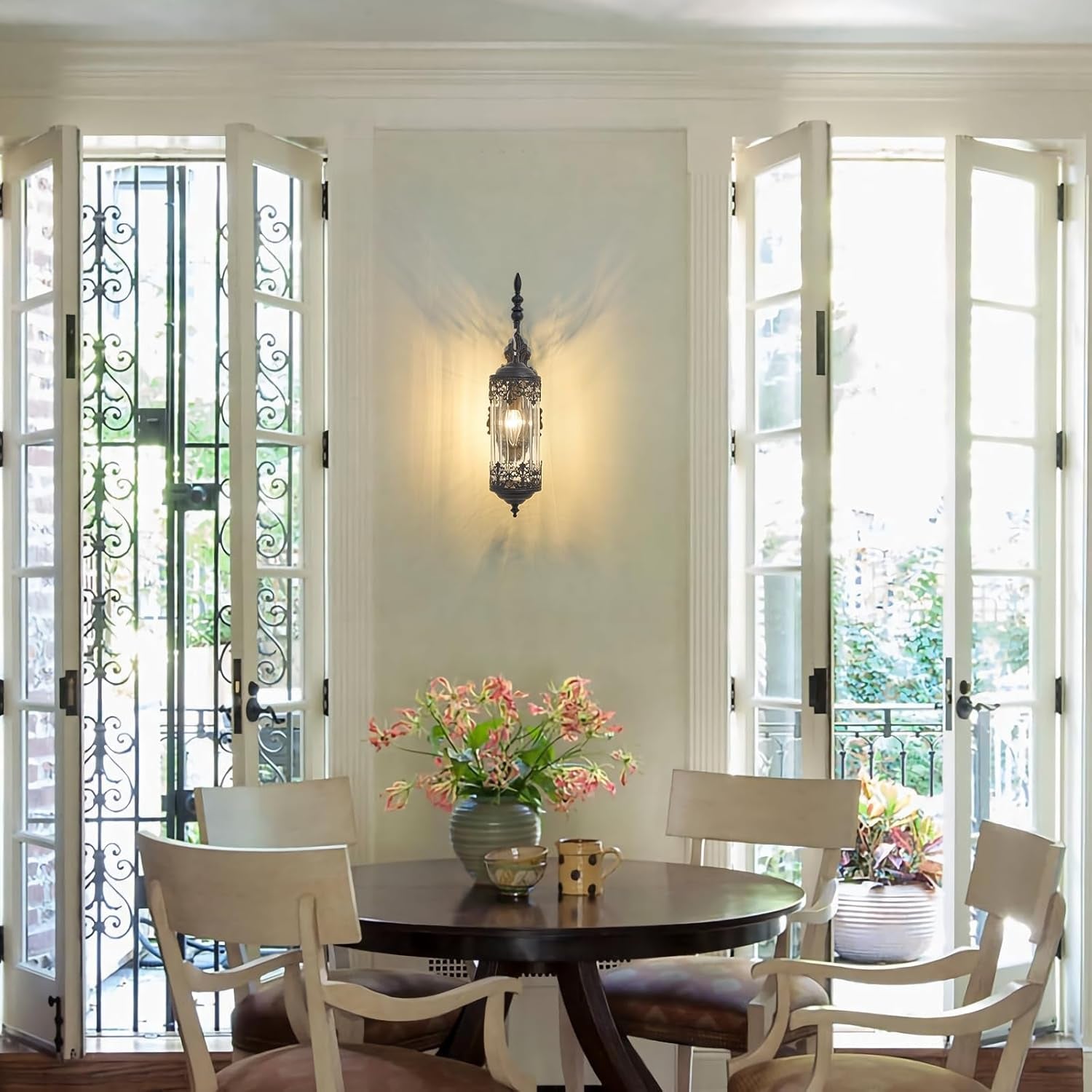 The Spooky Chic Candleholder That Always Rings Twice: A Vintage Flare for Your Dark Alleyway!