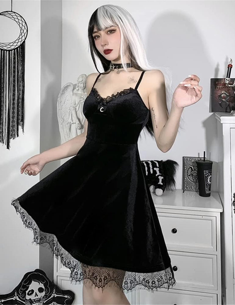 Dark & Lacy: The 'I May or May Not Be a Vampire' Dress!