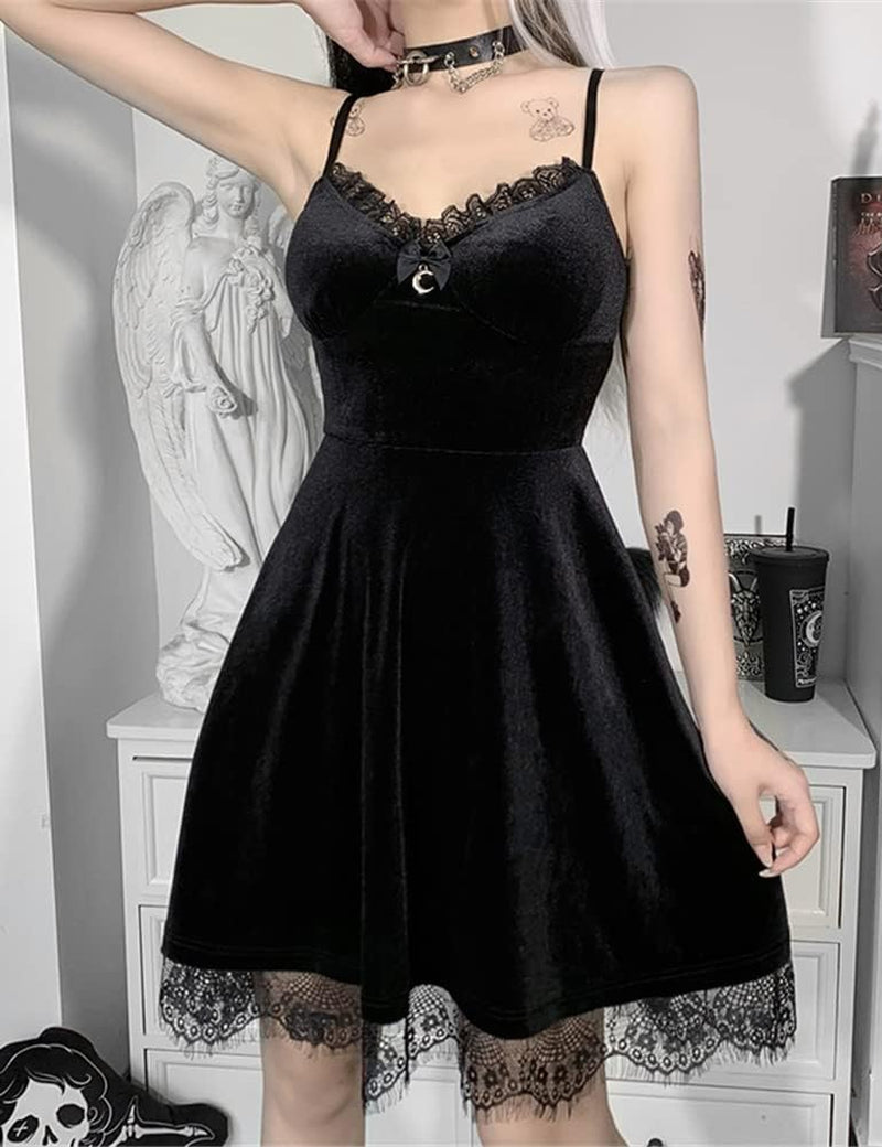 Dark & Lacy: The 'I May or May Not Be a Vampire' Dress!