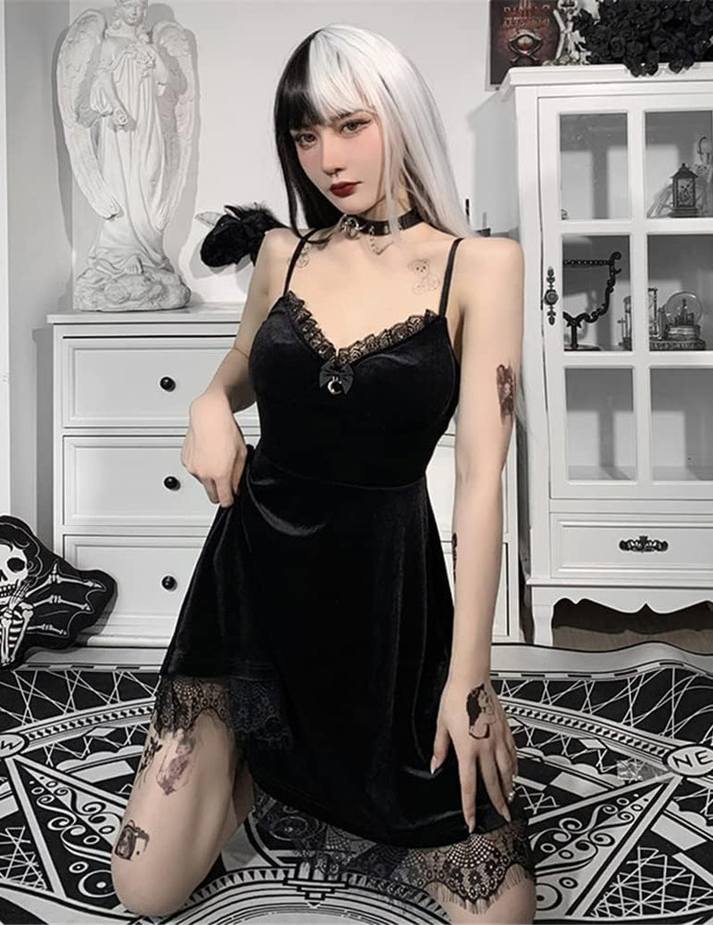 Dark & Lacy: The 'I May or May Not Be a Vampire' Dress!